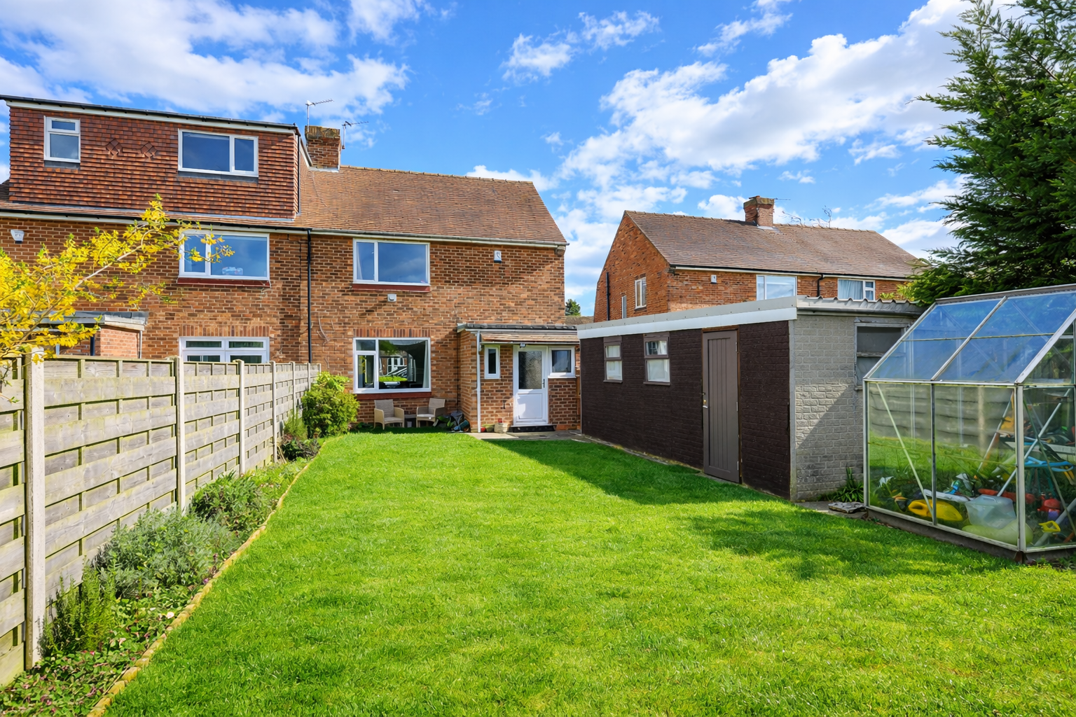Semi Detached House in York