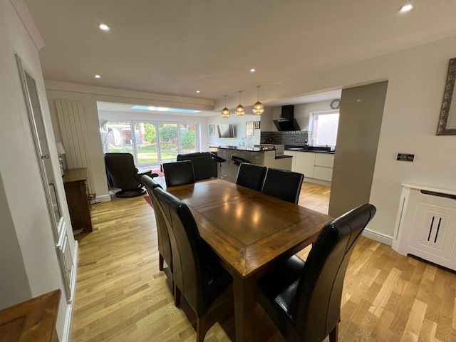 Semi Detached House in Lingfield