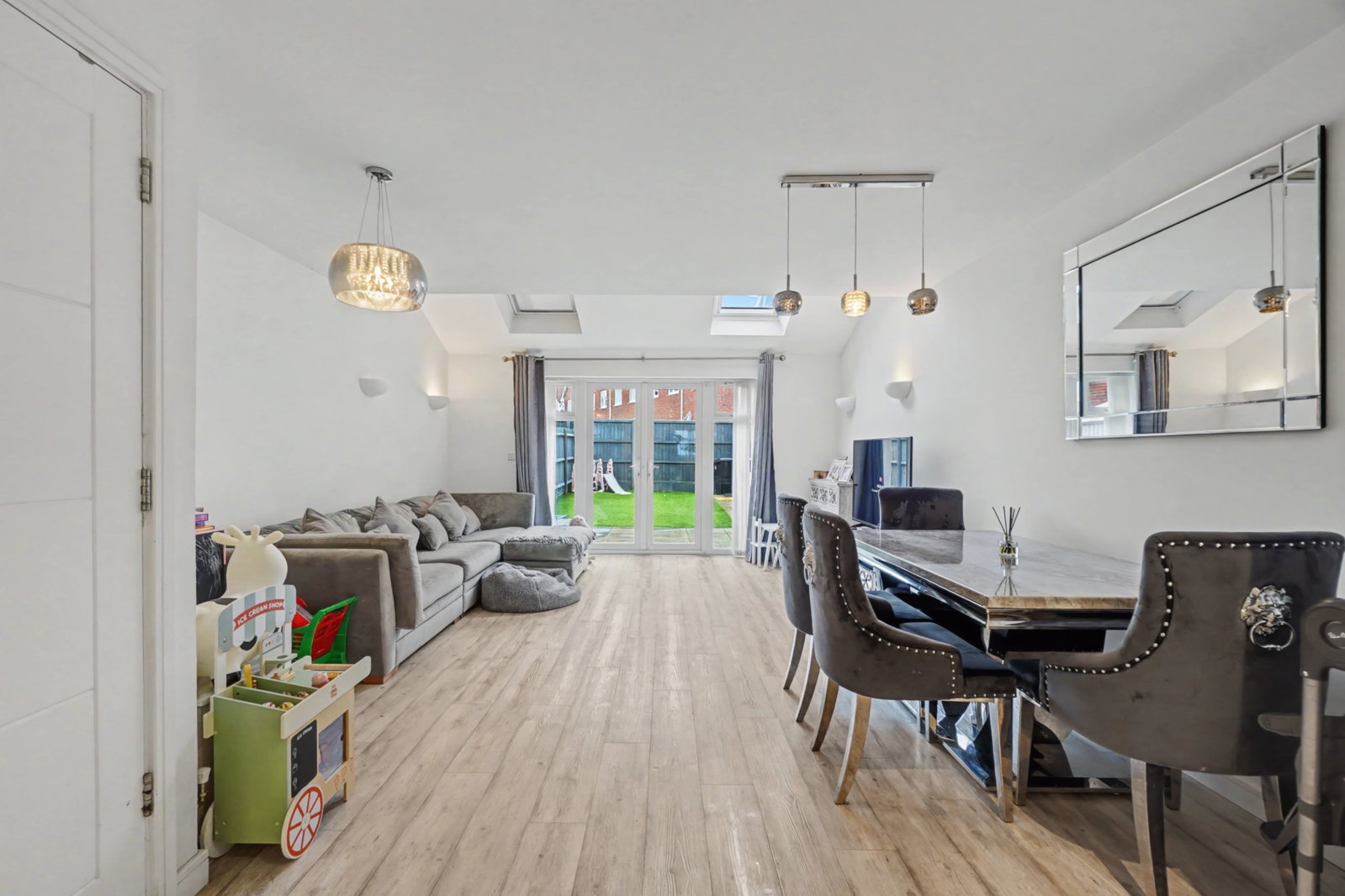 Semi Detached House in Snodland