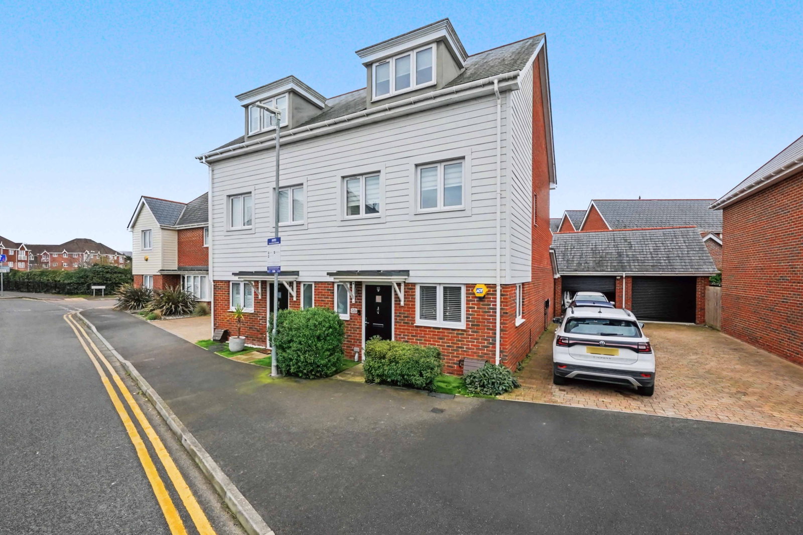 Semi Detached House in Snodland