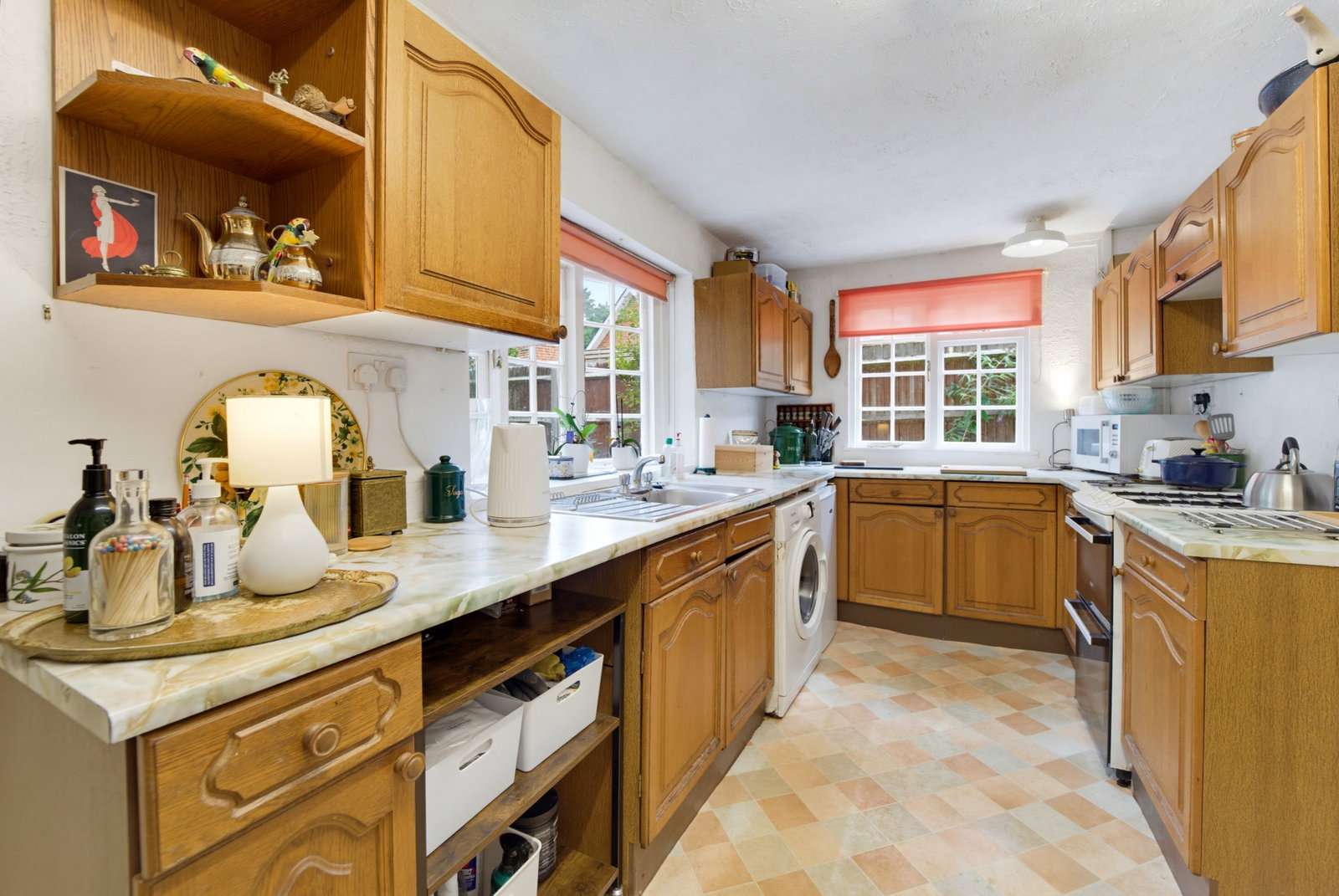 Cottage for sale in Ascot, Lower Village Road, Ascot, SL5, 1316 m²