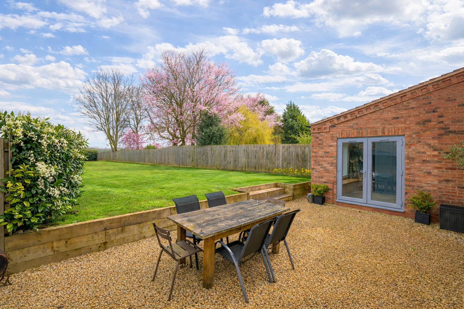 Detached House for sale in Grantham, High Street in Harlaxton near Grantham, 2507 m²