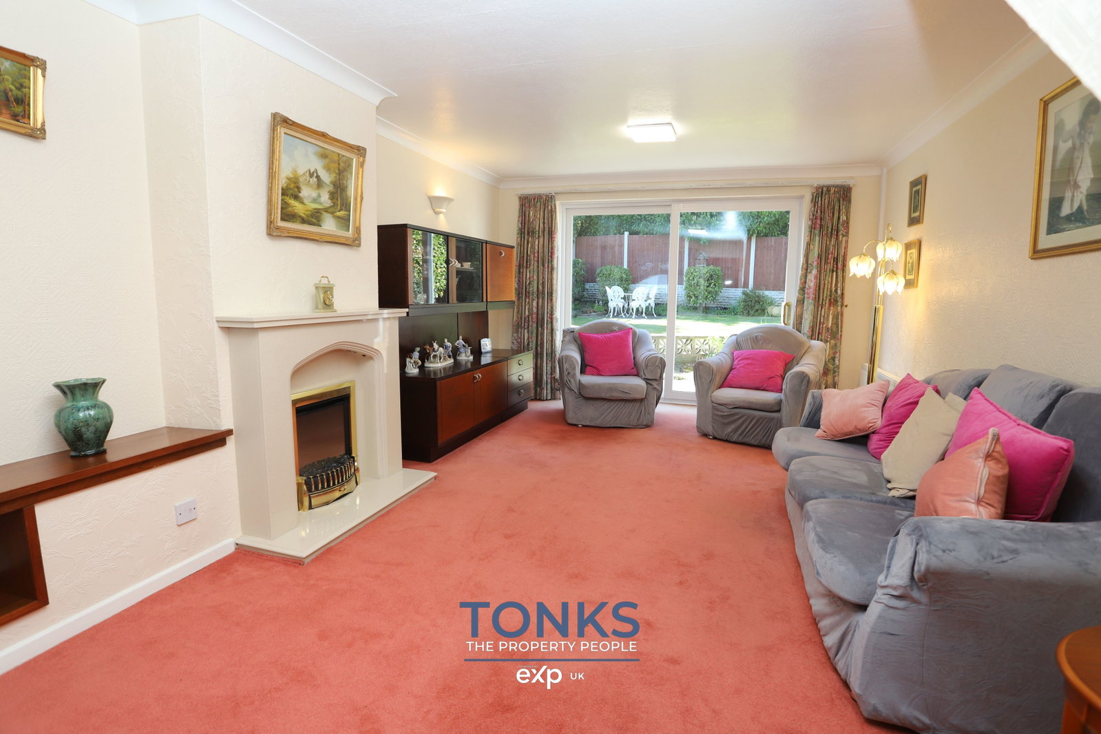 Detached House in Rowley Regis