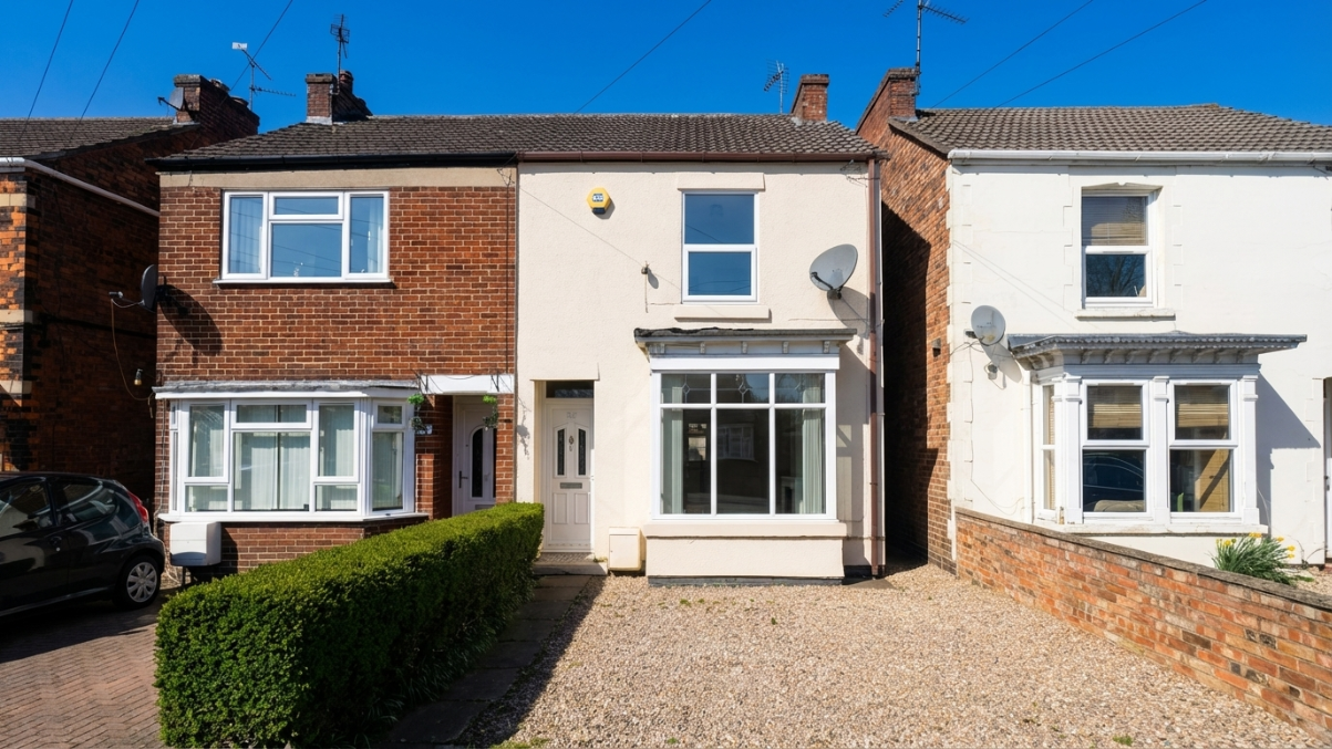 Semi Detached House in Spalding