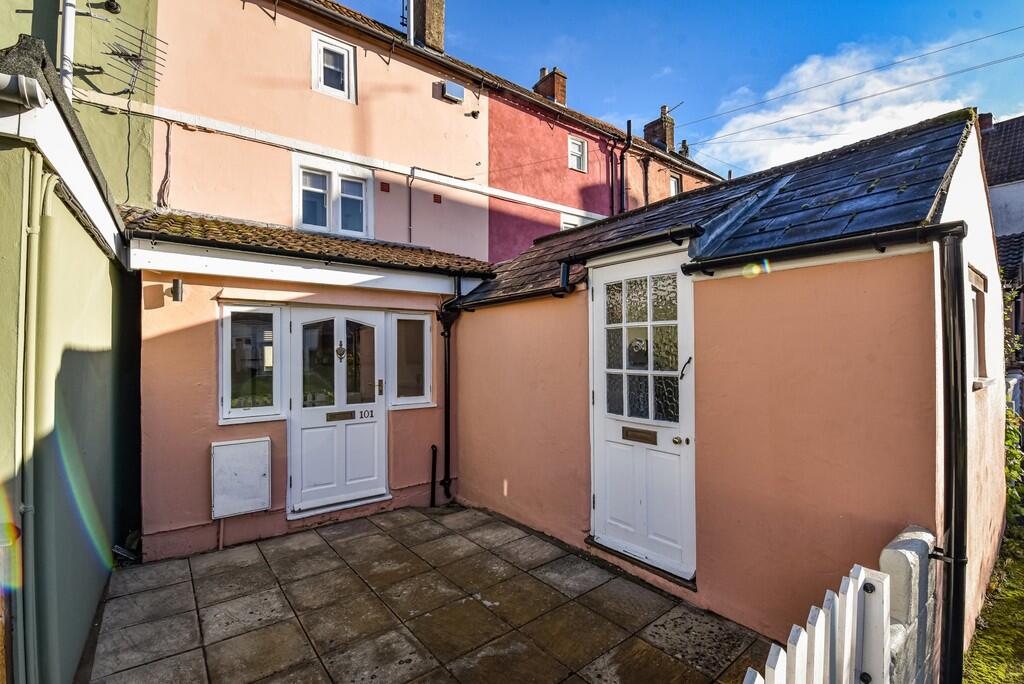 Terraced House in Chippenham