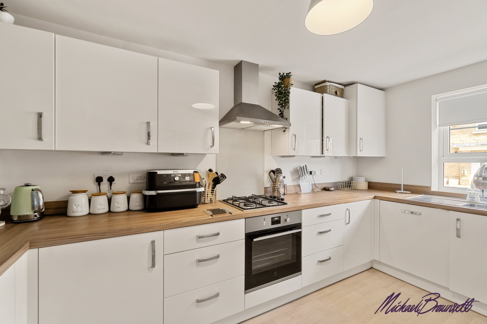 Semi Detached House in Bradford
