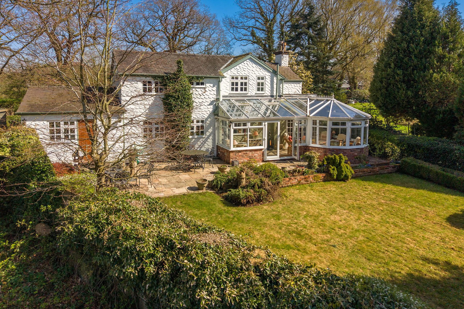 Detached House in Macclesfield