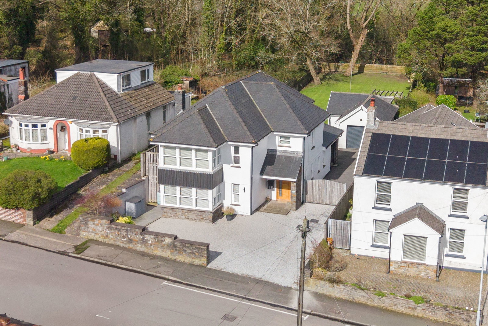 Detached House in Swansea