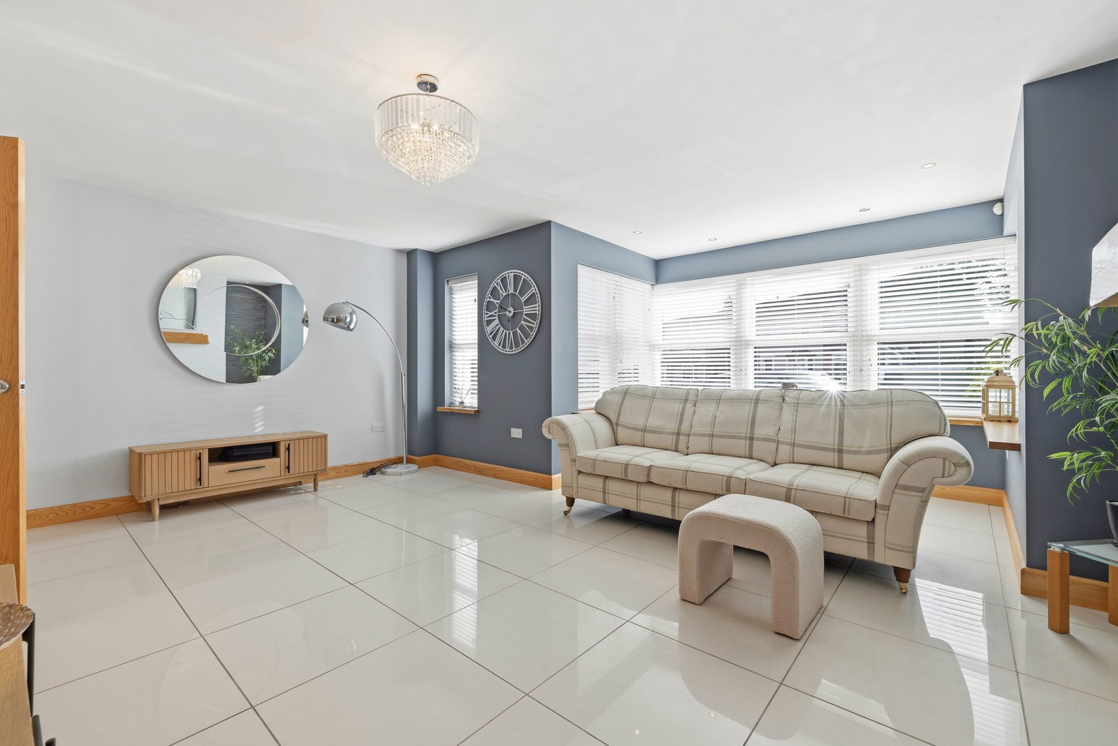 Detached House in Swansea