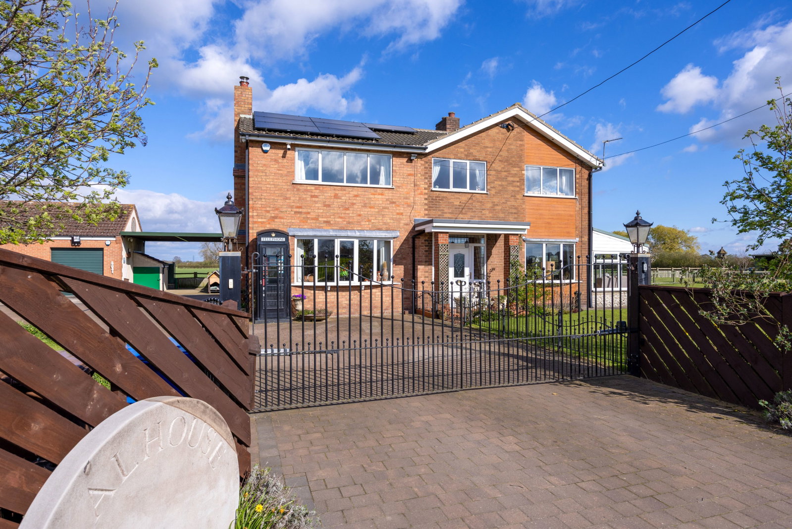 Detached House in Selby