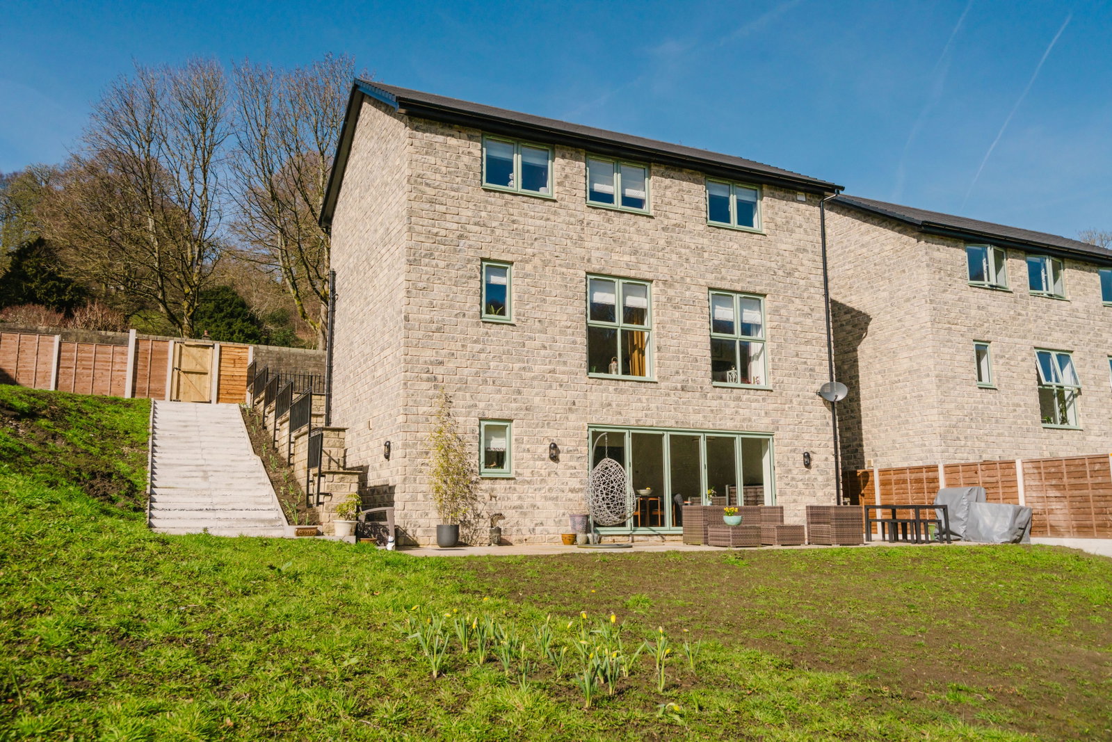 Detached House in Halifax