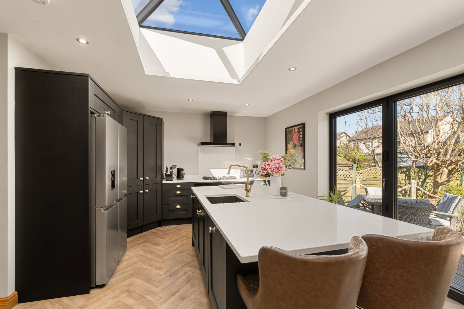 Semi Detached House in Brighouse