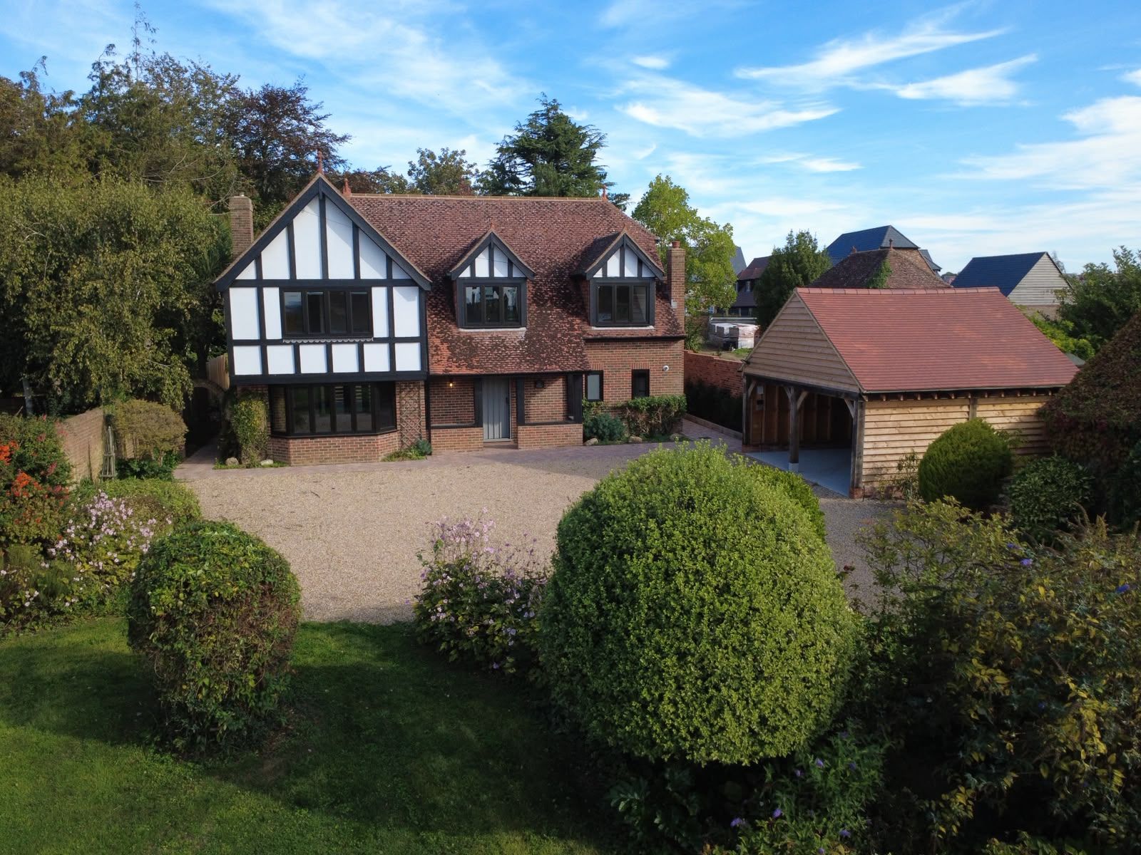 Detached House for sale in Minster, Monkton Road, Minster, Kent, CT12 4EF, 2728 m²
