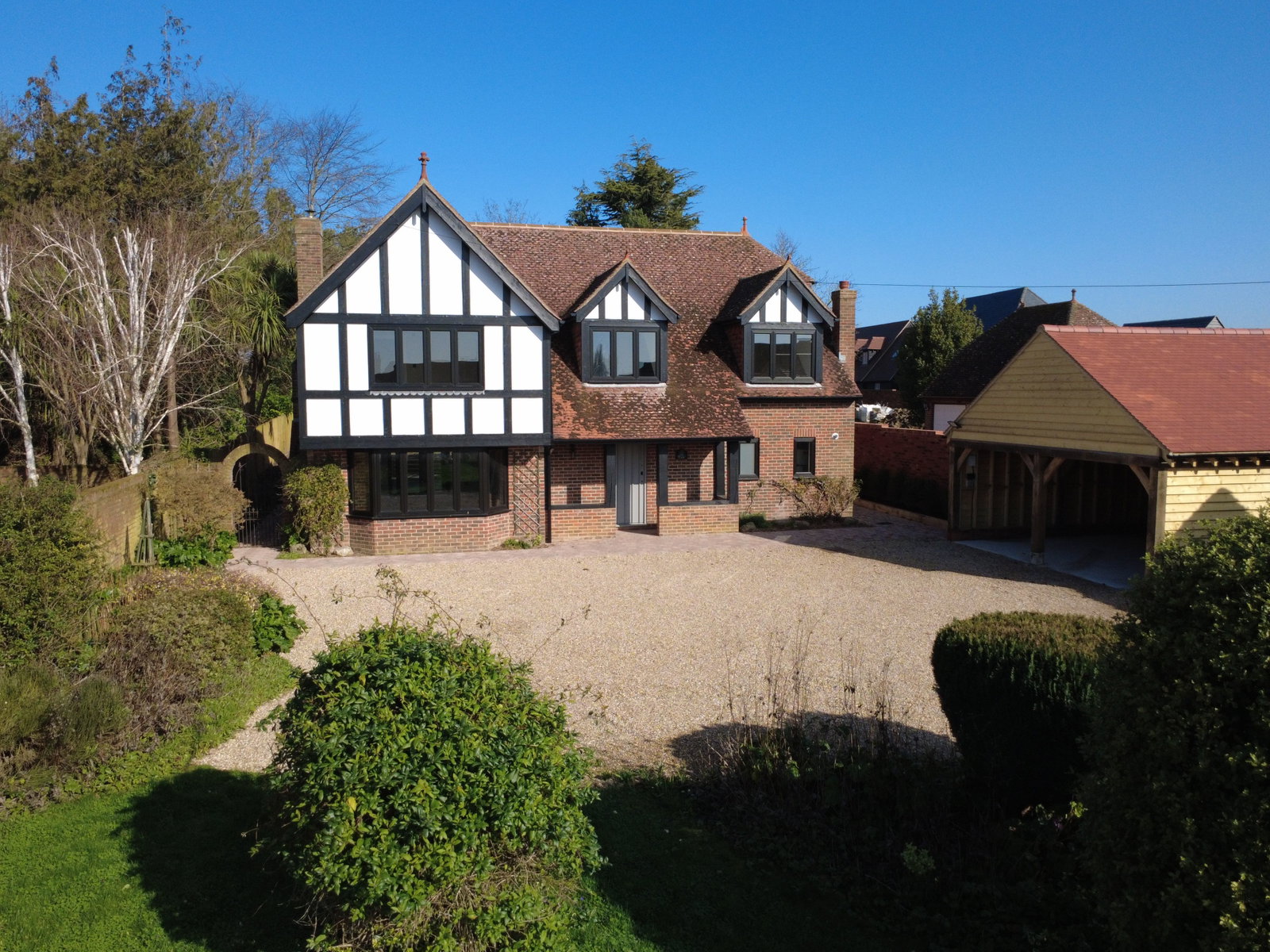 Detached House for sale in Minster, Monkton Road, Minster, Kent, CT12 4EF, 2728 m²