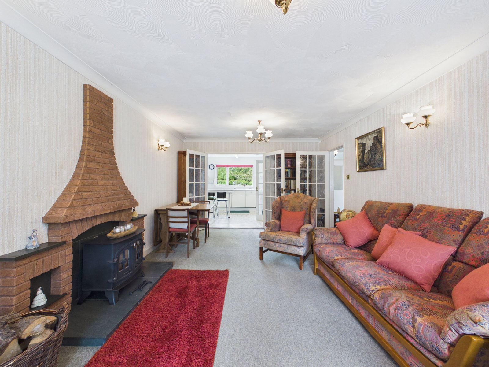 Bungalow in Newport 5