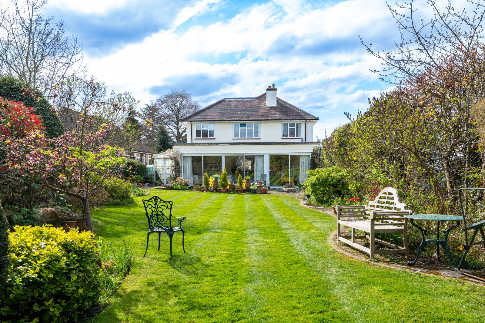 Detached House in South Croydon