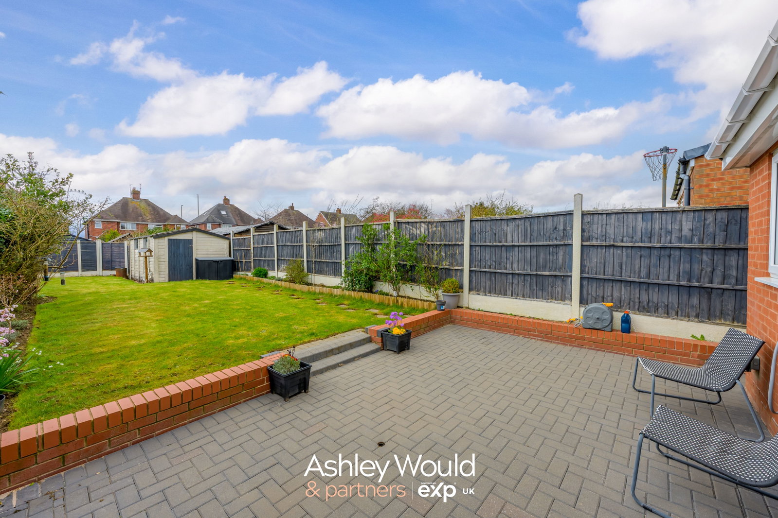 Semi Detached House in Halesowen