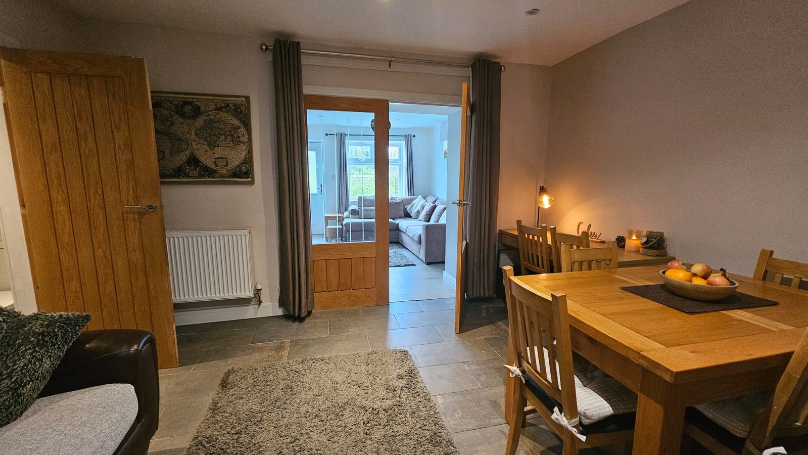 End Of Terrace House in Par