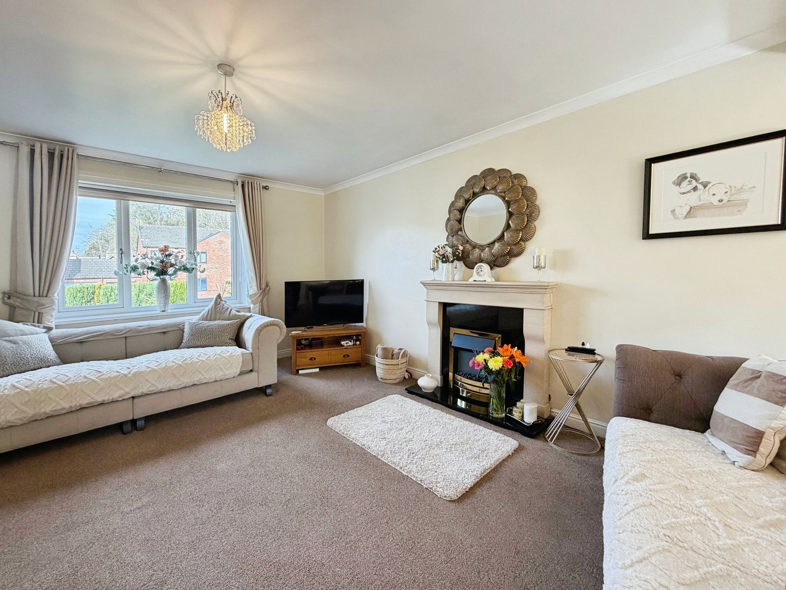 Semi Detached House in Brampton