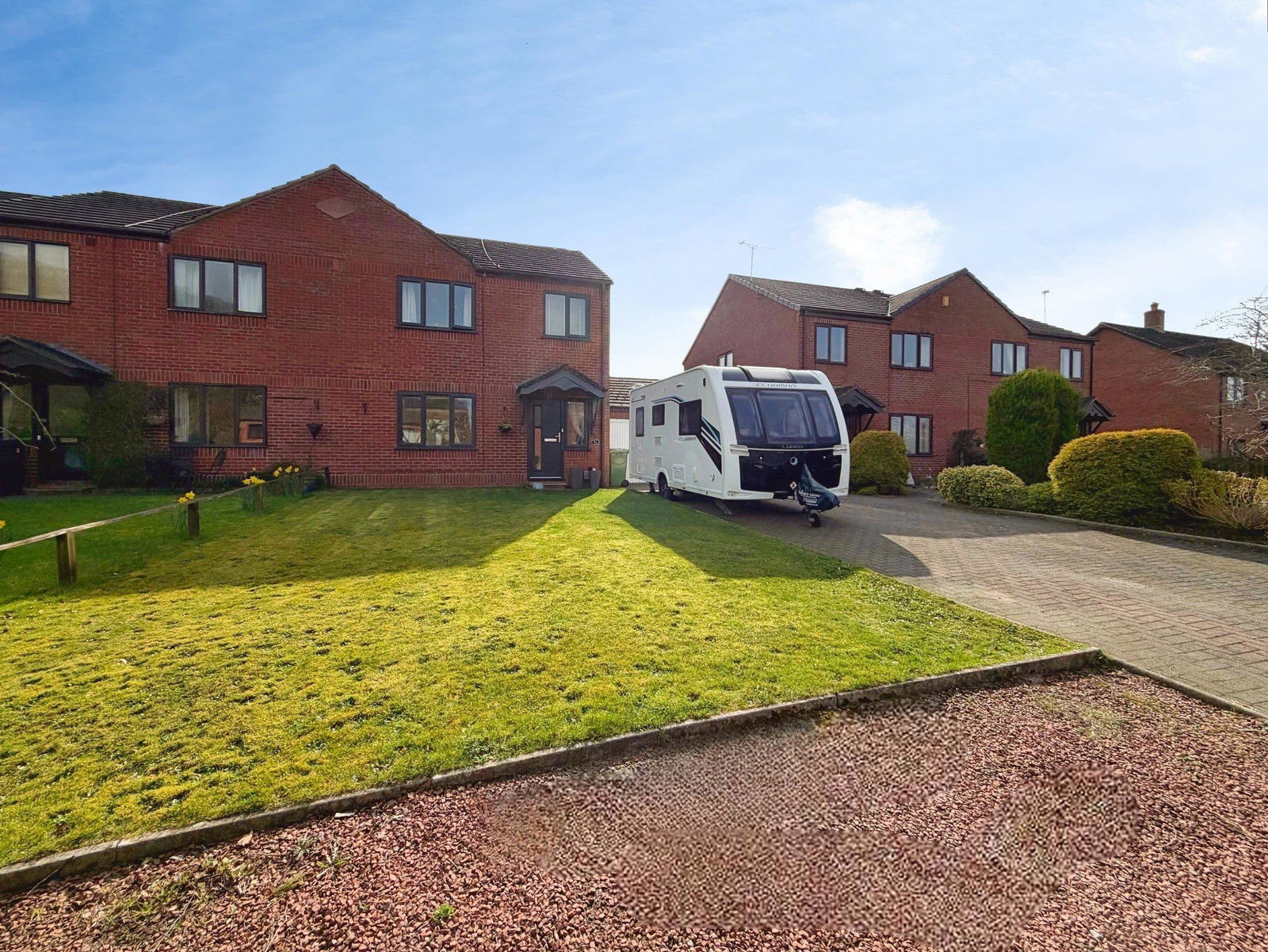 Semi Detached House in Brampton