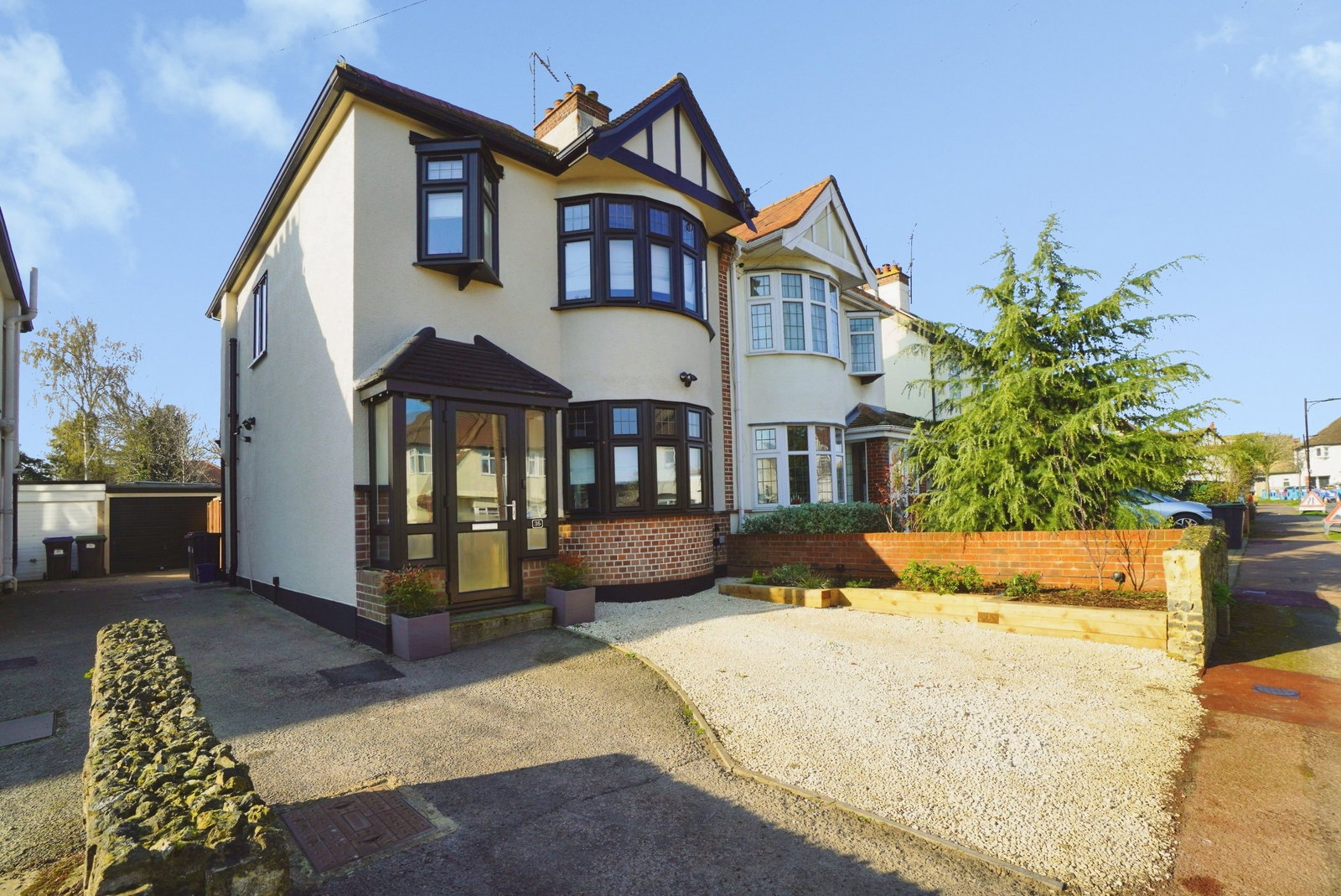 Semi Detached House in Westcliff-on-sea