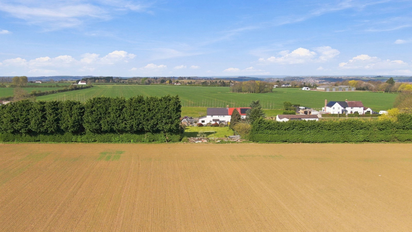 Semi Detached House for sale in Grantham, Heath Farm Lane, Grantham, 1693 m²