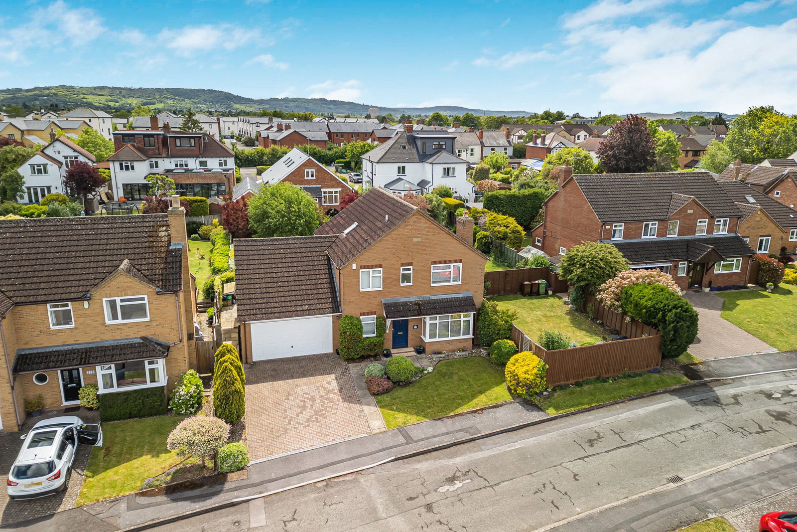 Detached House in Cheltenham
