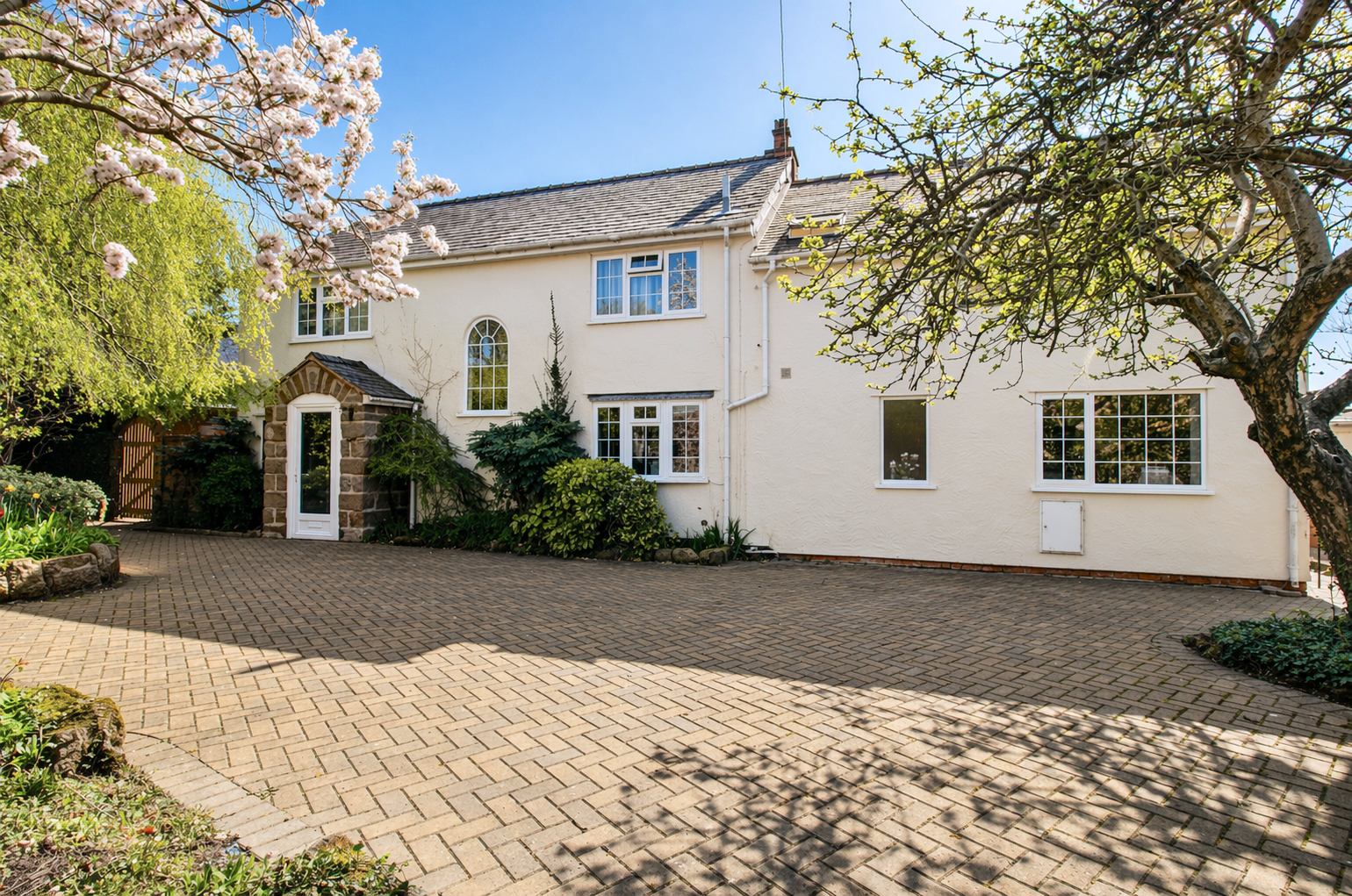 Detached House in Chester