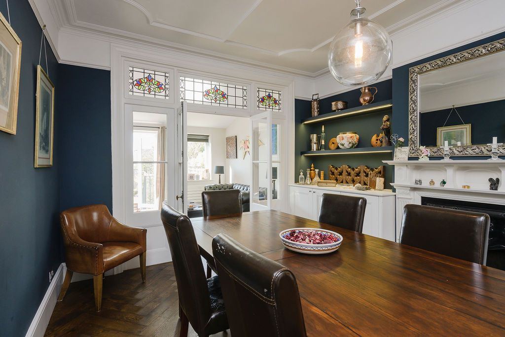 Semi Detached House in London