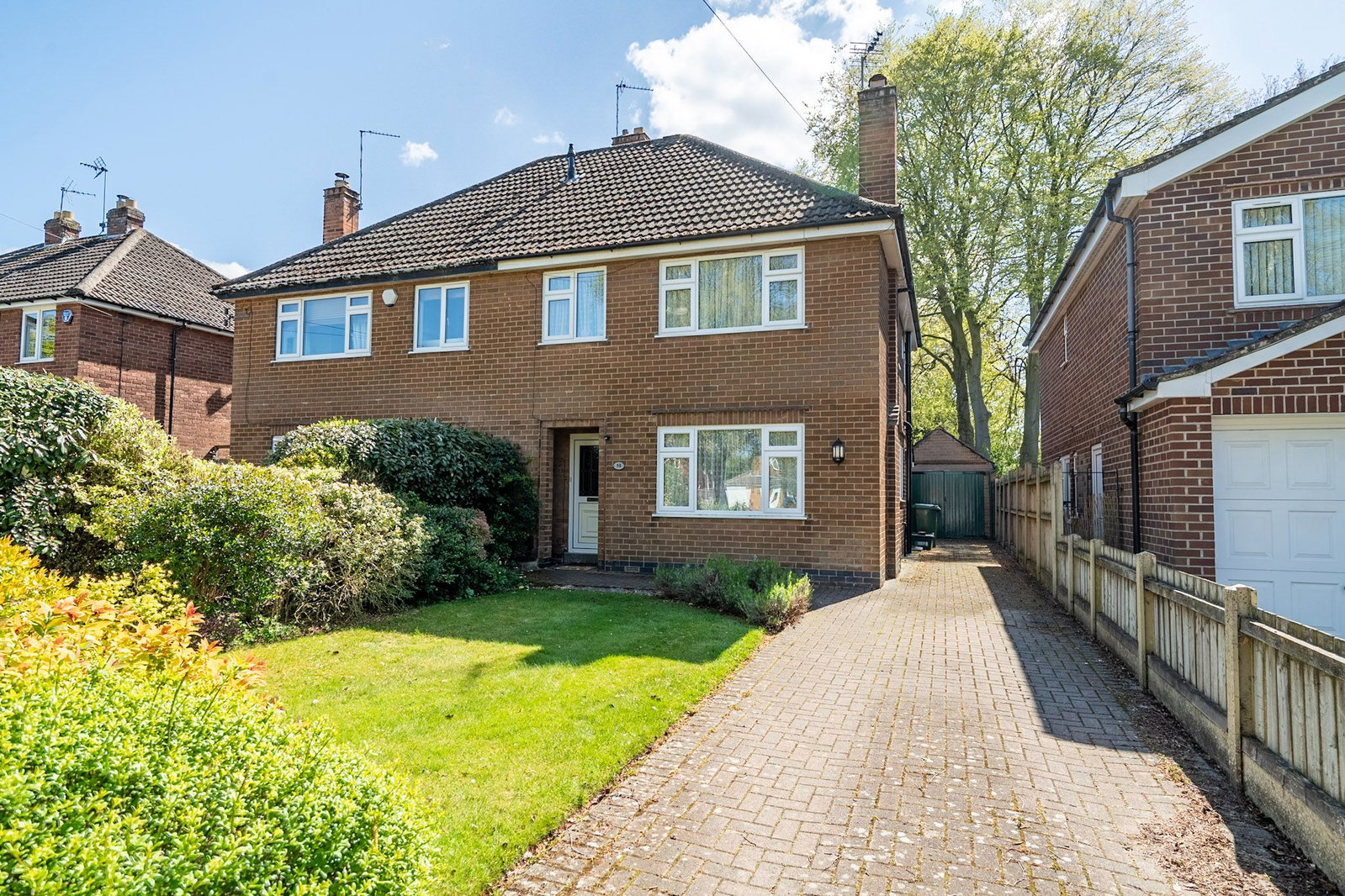 Semi Detached House in York