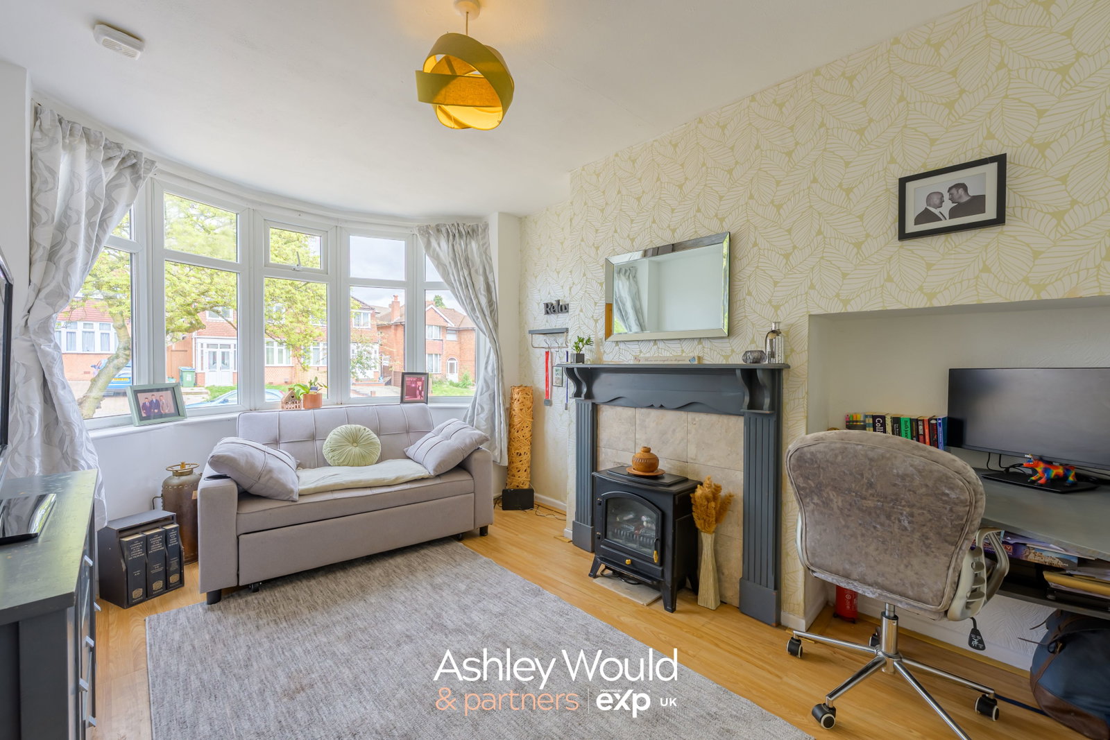 Semi Detached House in Oldbury