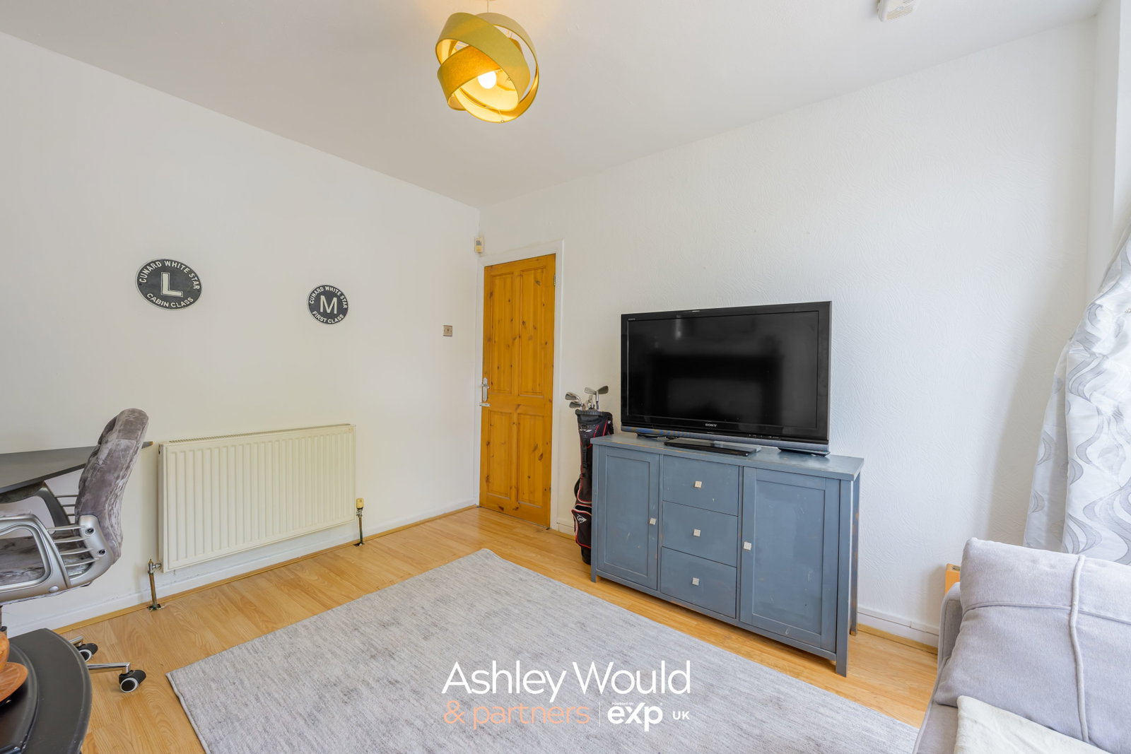Semi Detached House in Oldbury