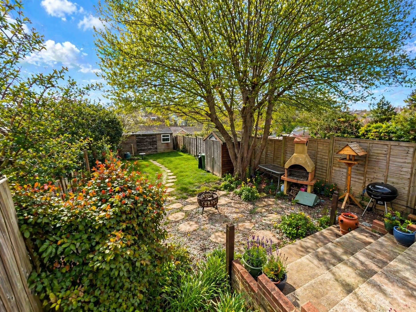Semi Detached House in Rushden