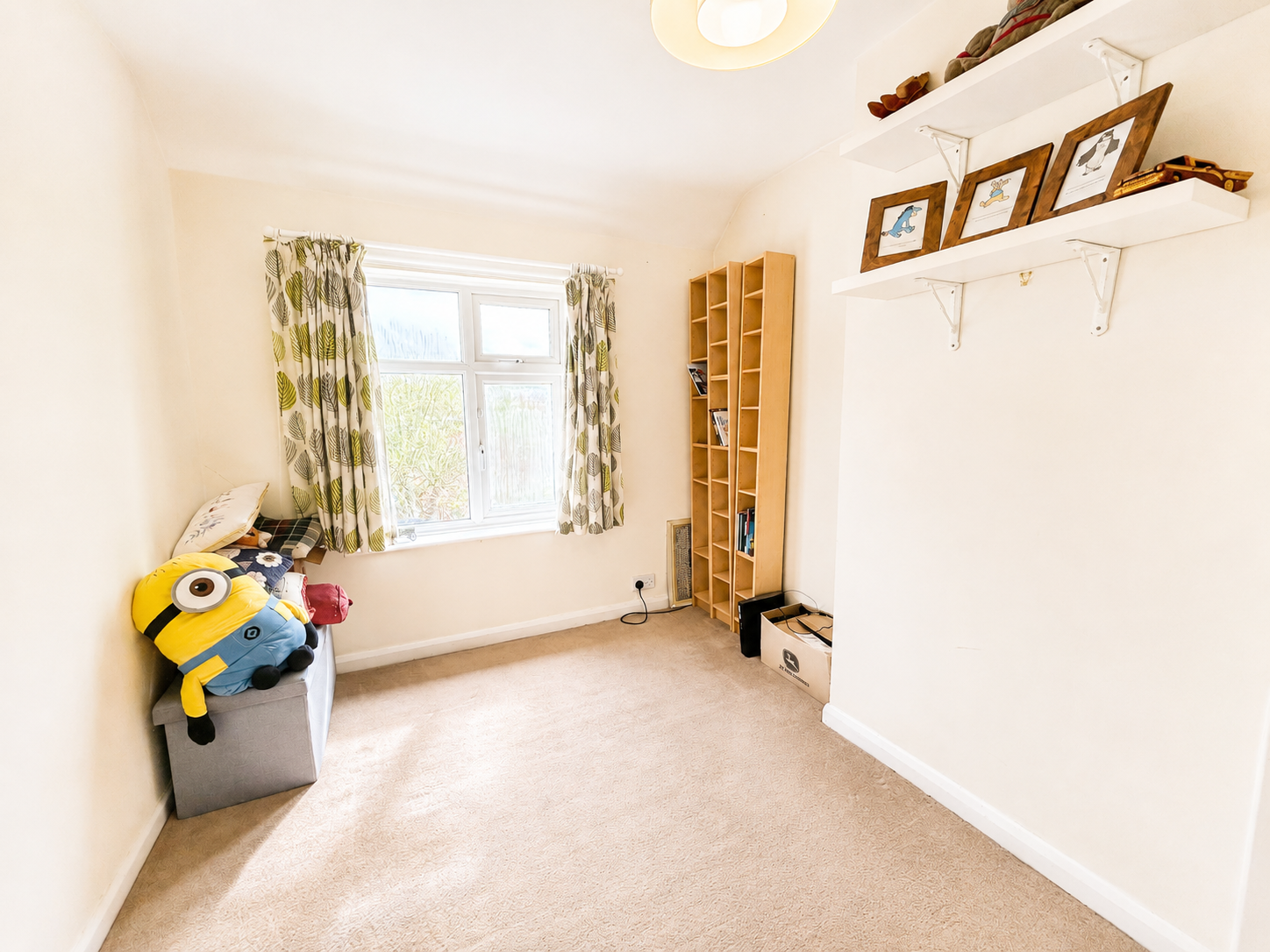 Semi Detached House in Rushden