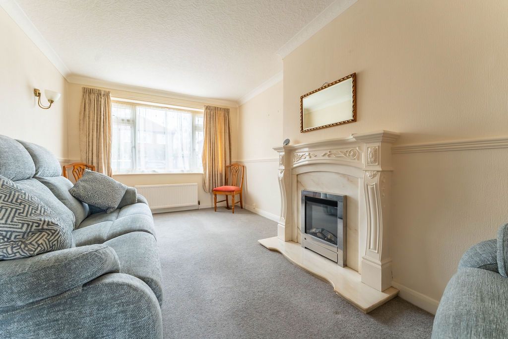 Semi Detached House in York