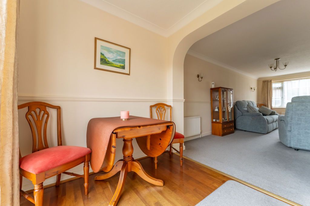 Semi Detached House in York