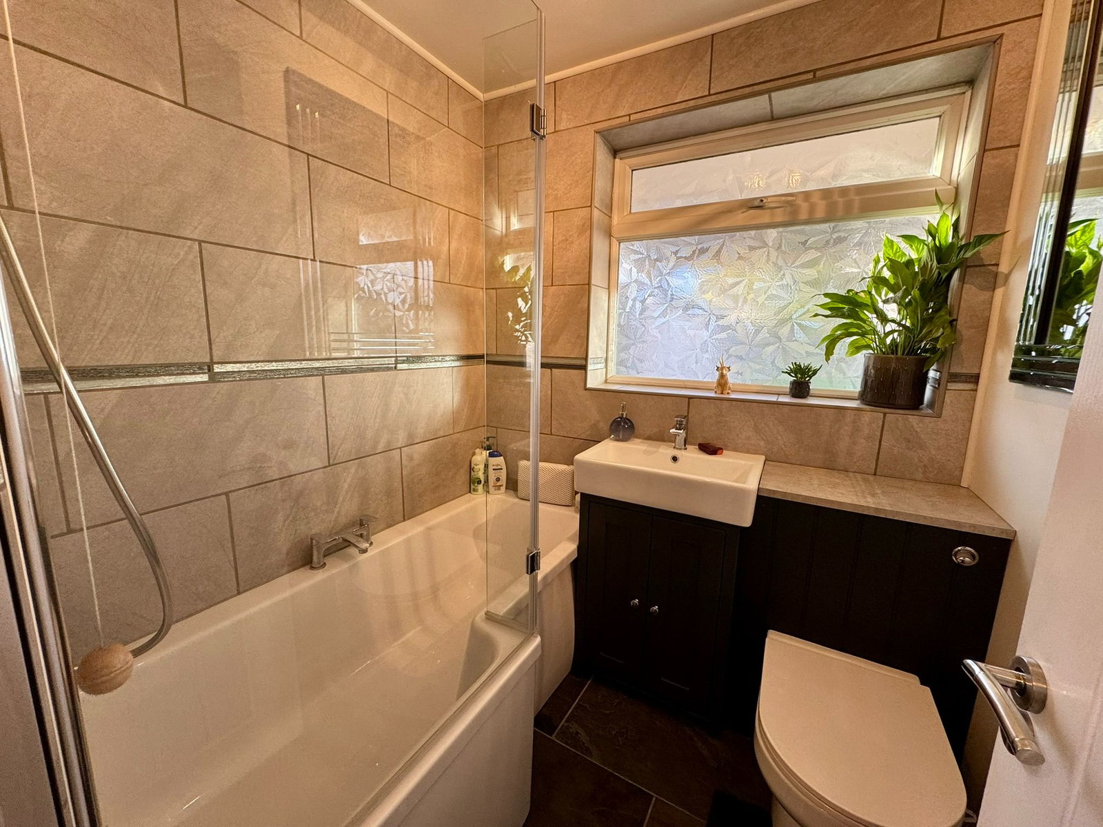 Semi Detached House in Ashford