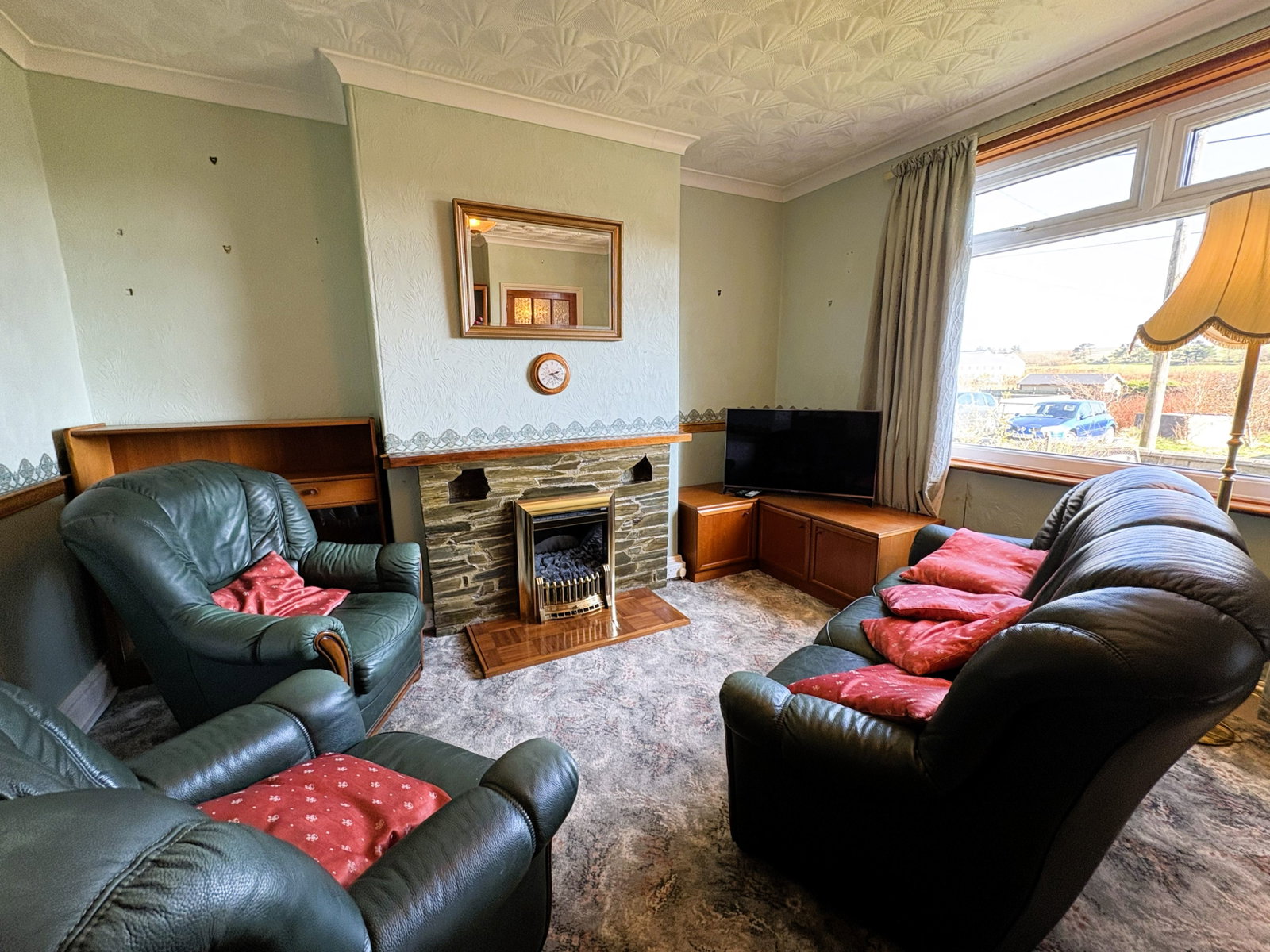 Semi Detached House in Yelverton