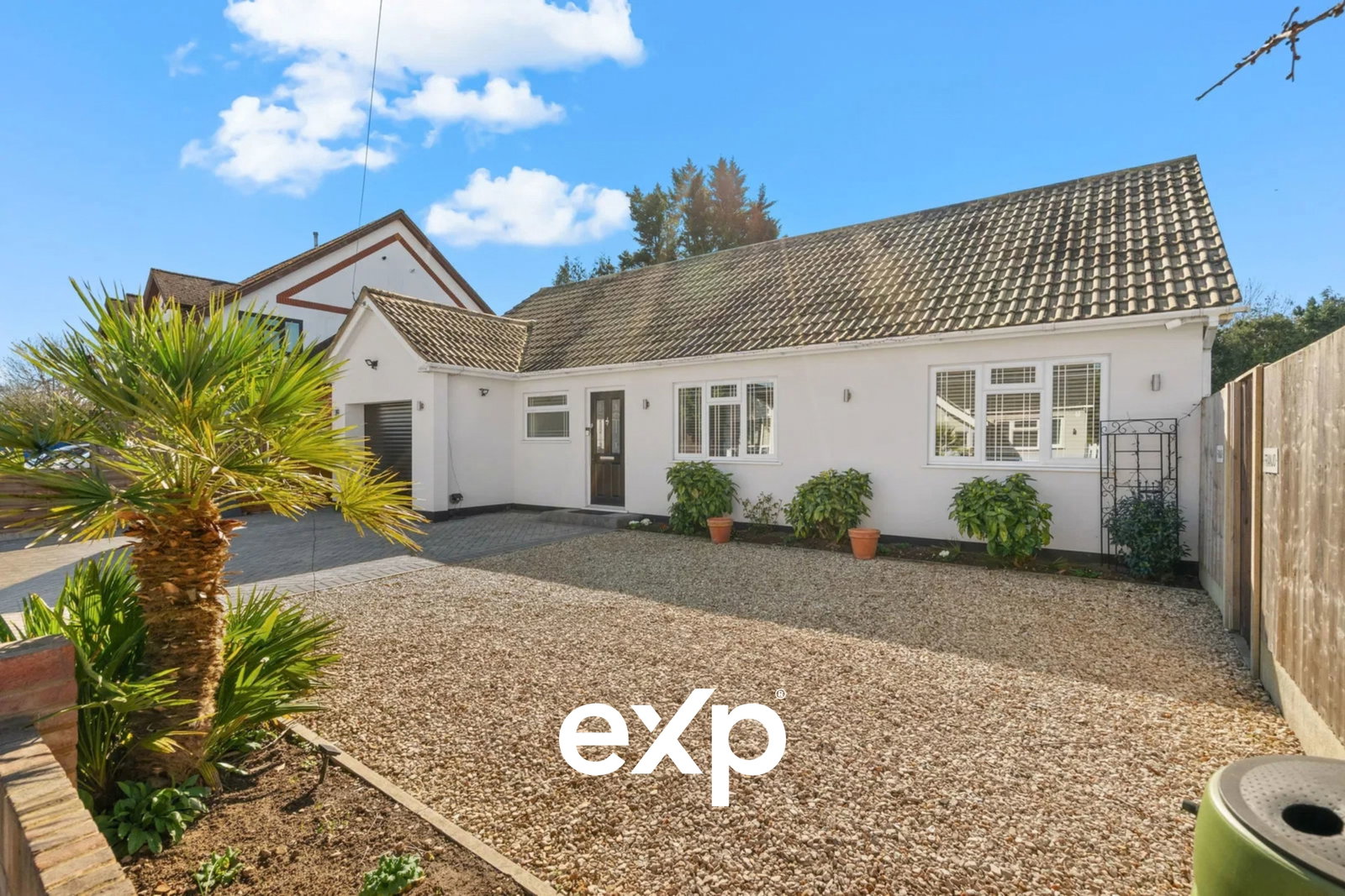 Bungalow for sale in Staines-upon-thames, Green Lane, Staines Upon Thames - TW18