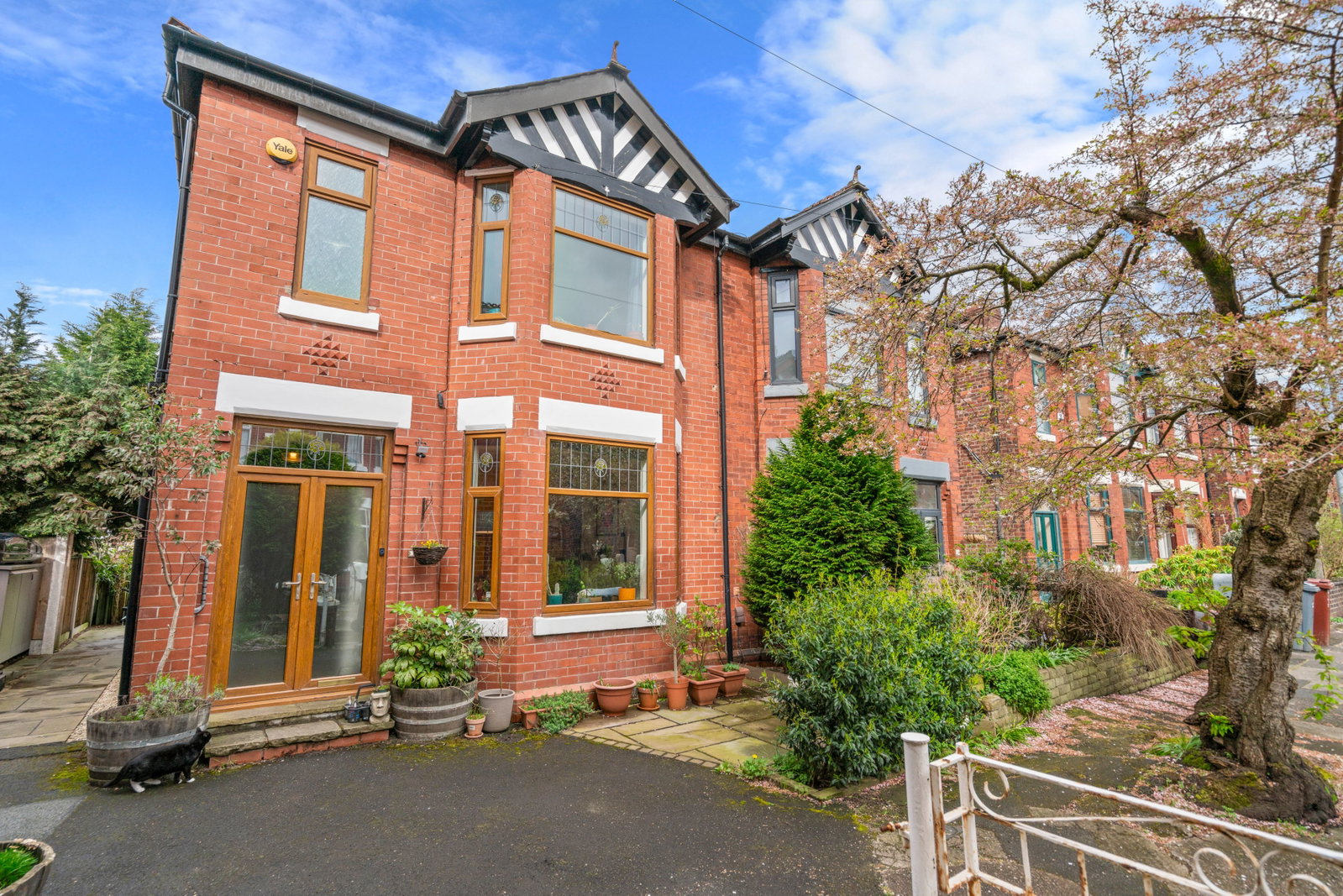 Semi Detached House in Manchester