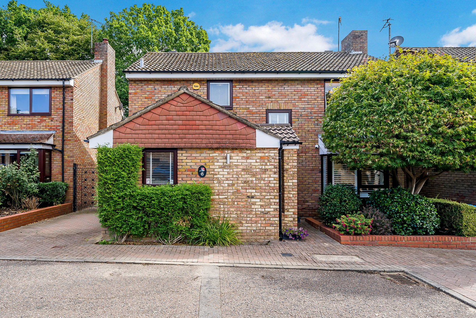Detached House for sale in Hemel Hempstead, Linden Glade, Boxmoor, HP1, 1420 m²