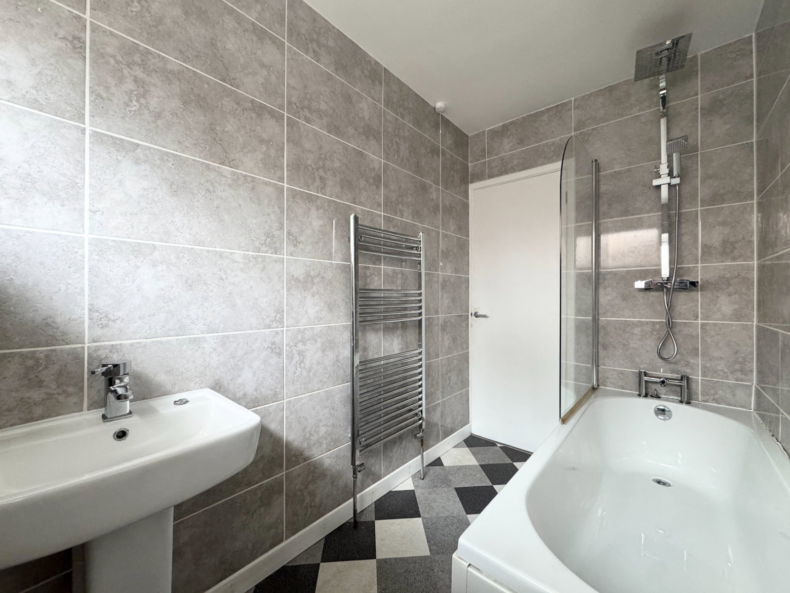 Semi Detached House in Loughborough