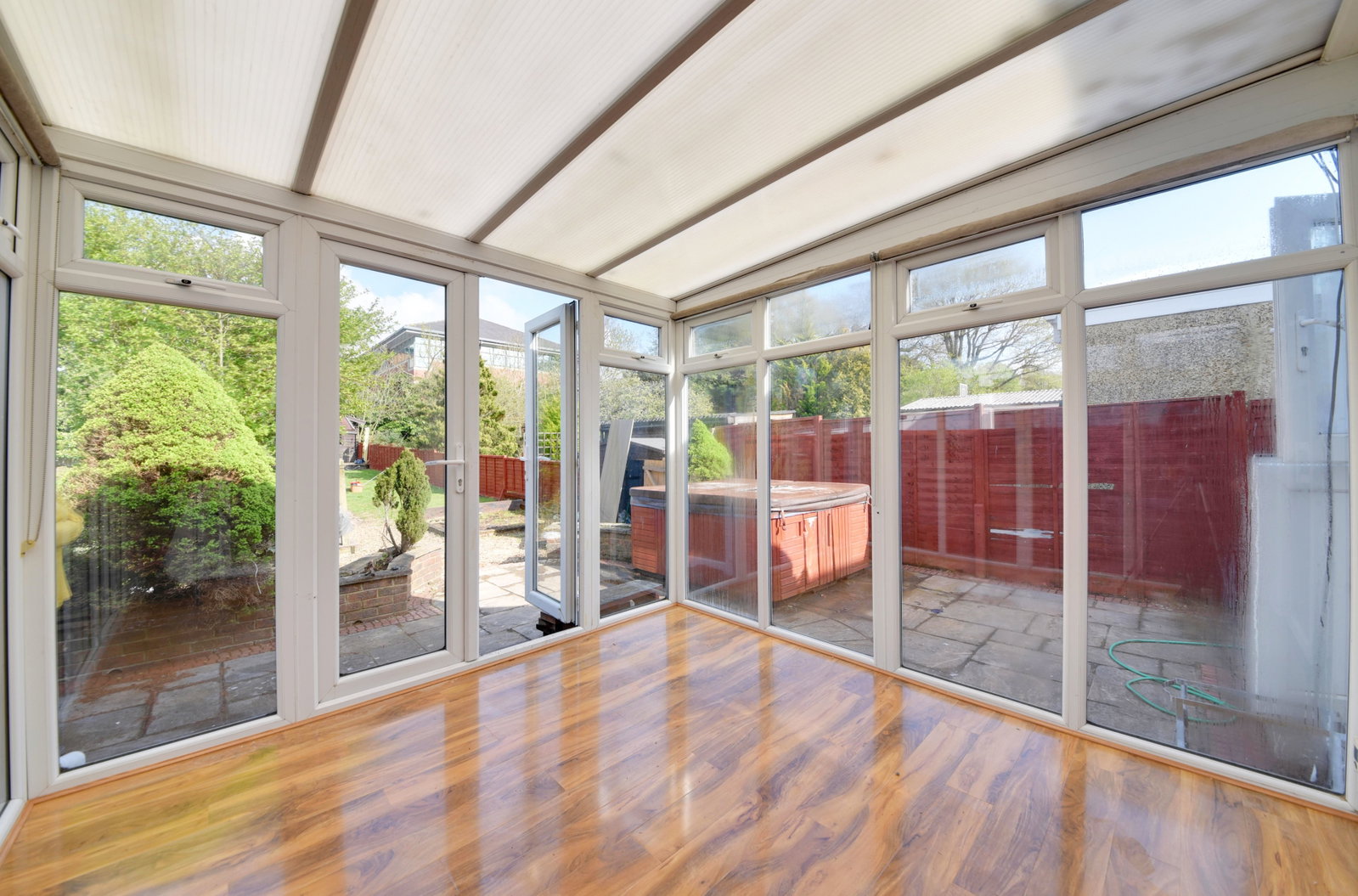 Terraced Bungalow in Borehamwood