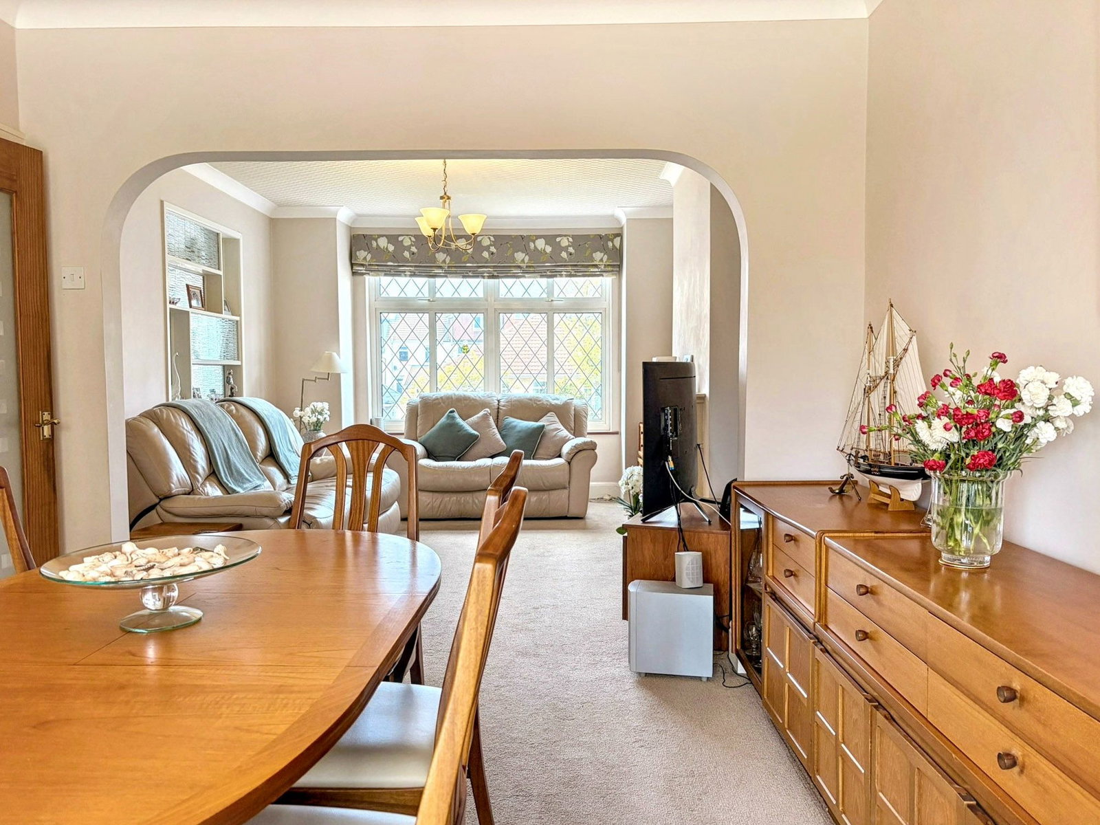 Semi Detached House in Bristol 3