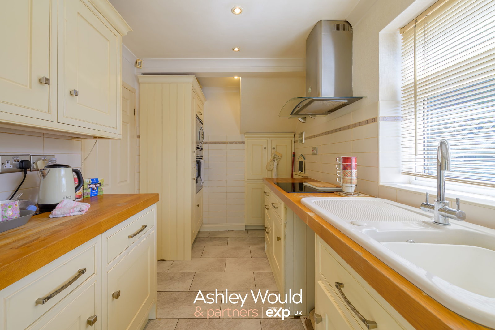Semi Detached House in Rowley Regis
