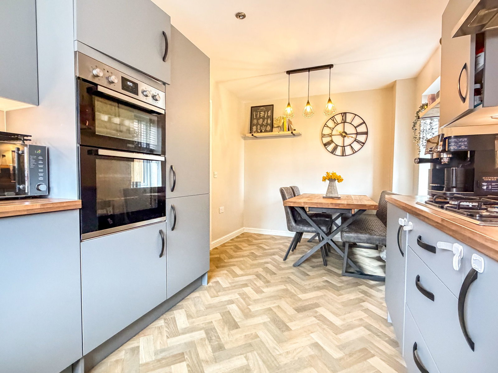 Semi Detached House in Hull