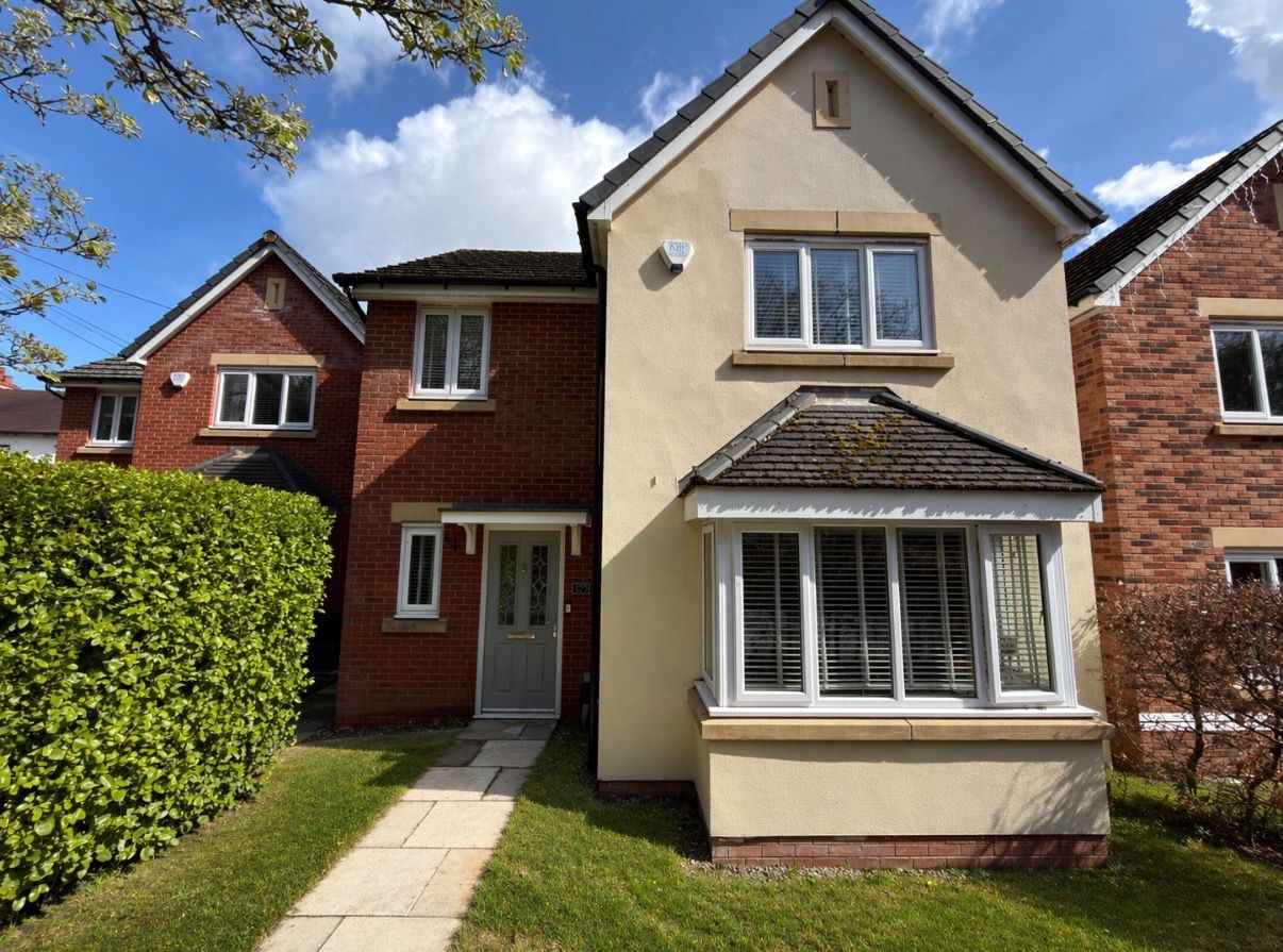 Detached House in Wirral
