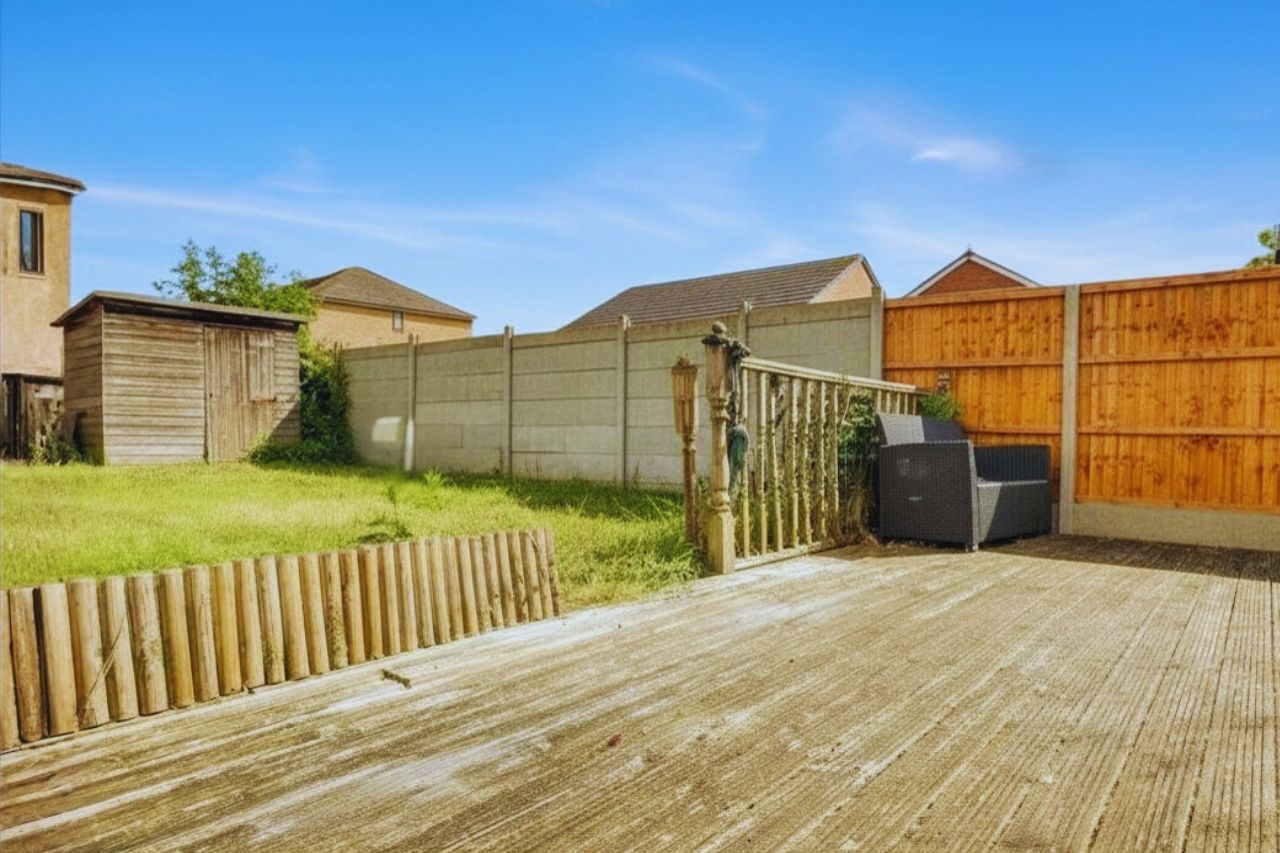 End Of Terrace House in Dartford