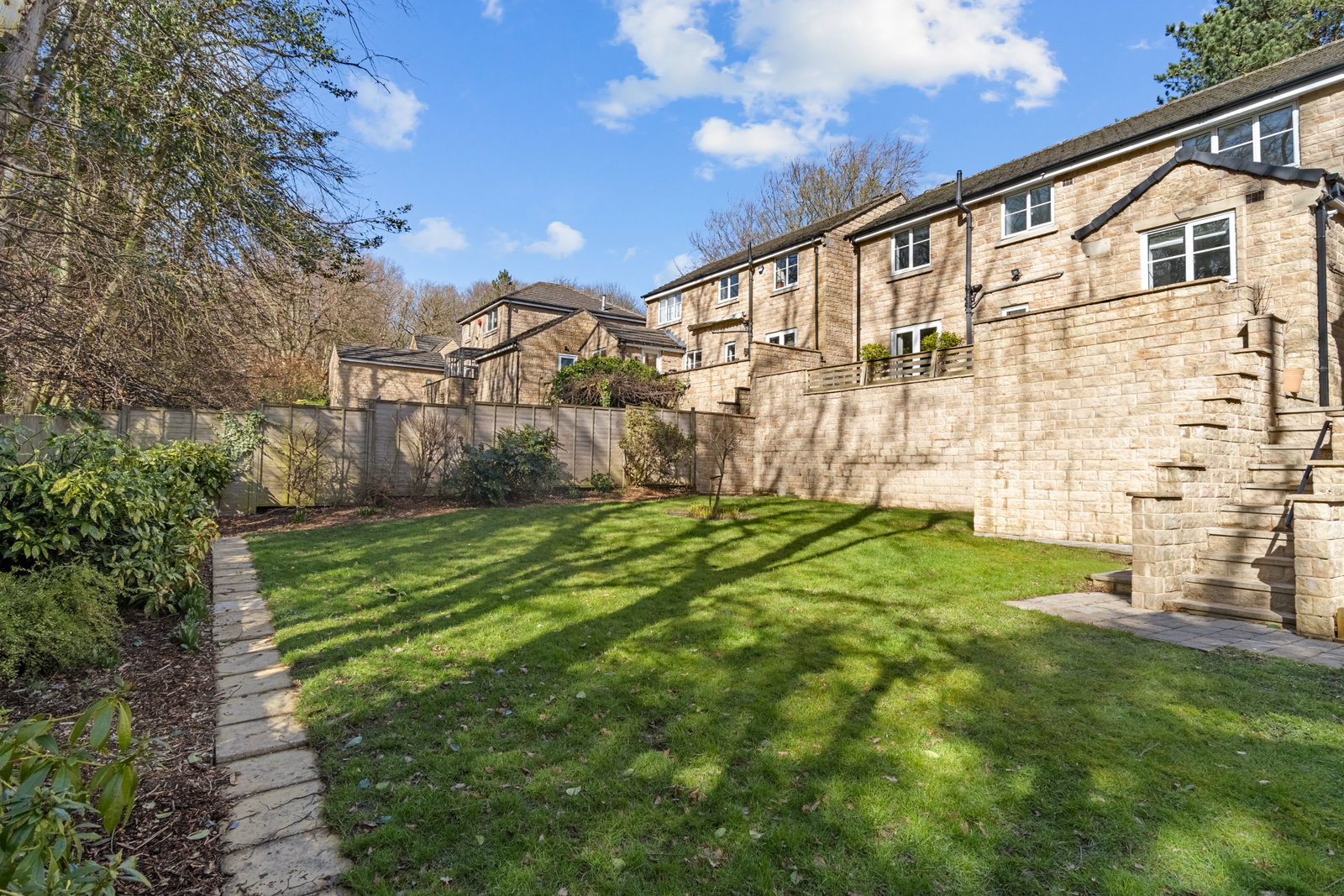 Detached House in Huddersfield