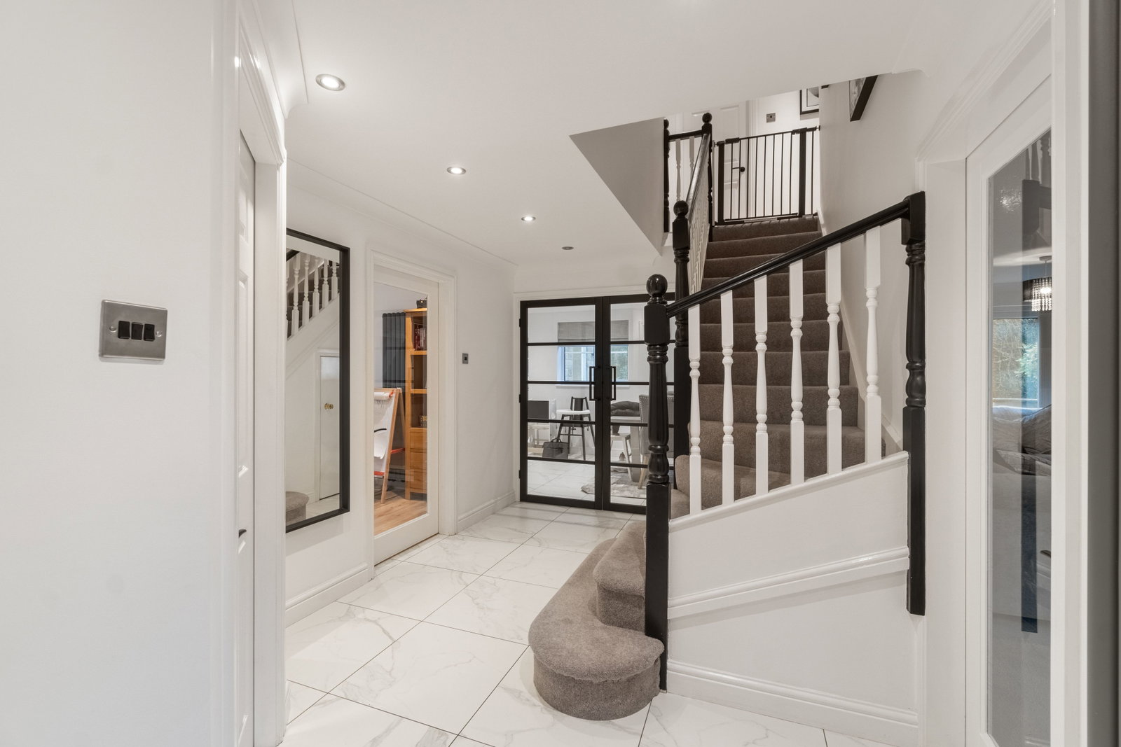 Detached House in Huddersfield